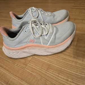 New Balance Women's Athletic Shoes - Gray and Pink